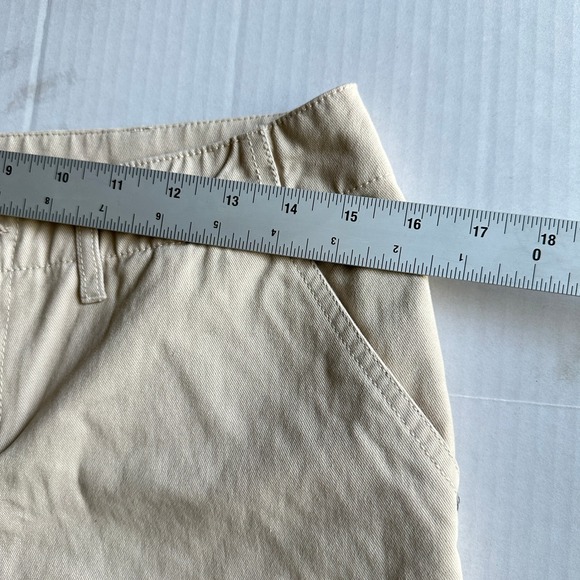 Venus Khaki Shorts Chino Beige Casual Classic Preppy Size 4 Summer Travel‎ NWOT - Picture 8 of 10